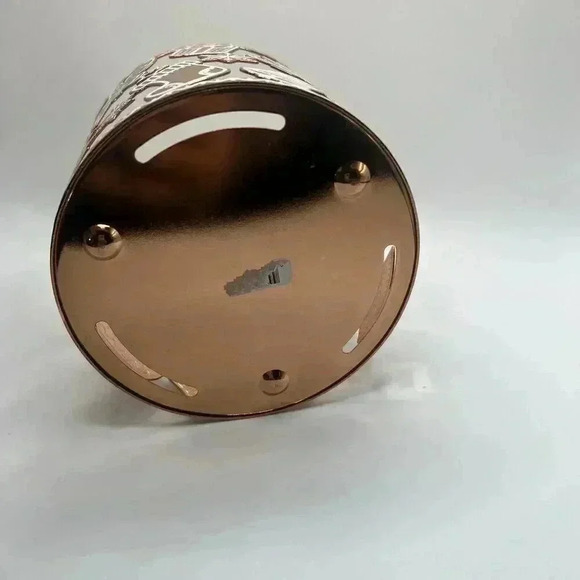 Bath & Body Works GINGERBREAD ORNAMENT 3 Wick Luminary CANDLE HOLDER Sleeve - Picture 3 of 4